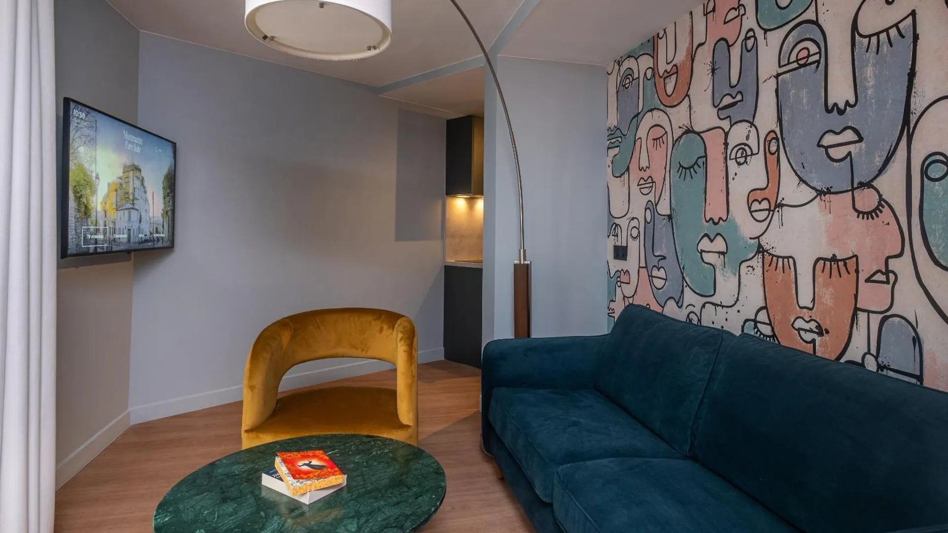 Montmartre Paris Suite Aparthotel